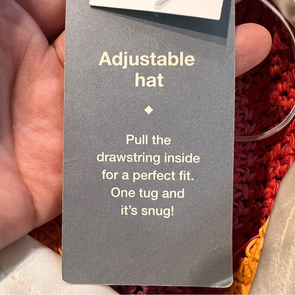 NWT ON 34th Women’s Striped Crochet Cloche Adjustable Hat - Picture 5 of 6